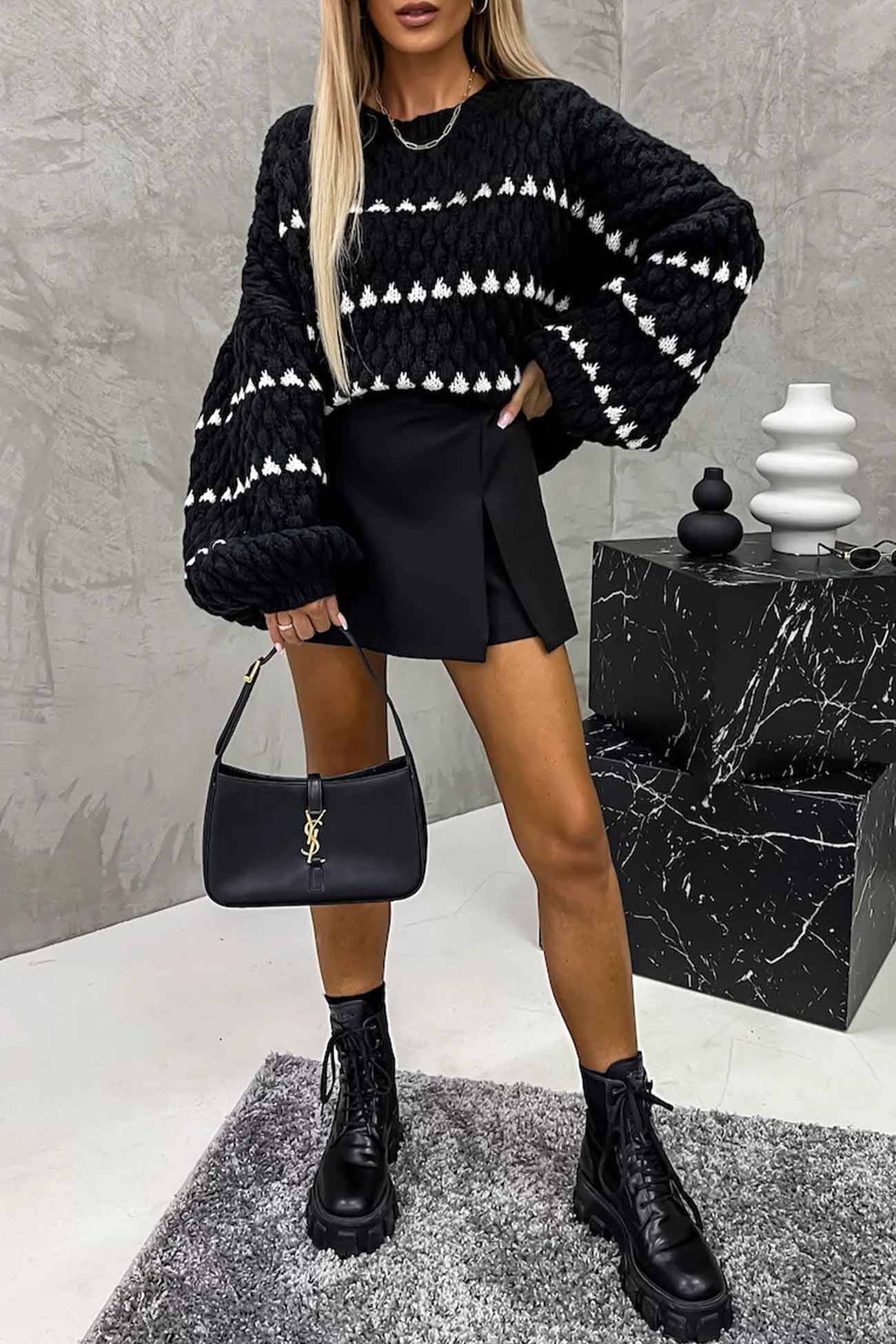 Bianca | Striped sweater with a crew neck and batwing sleeves - Image 7