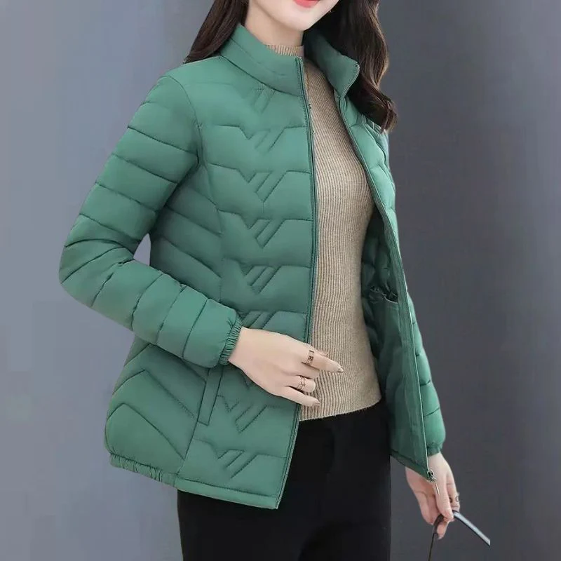 Bieke® | Stylish women's down jacket for autumn and winter - Image 4