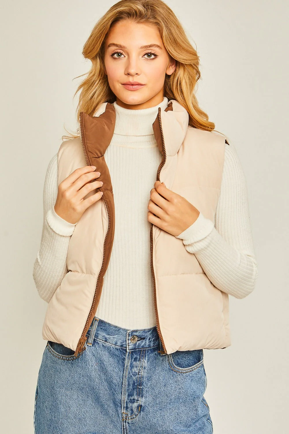 Blanca | Cropped, reversible zip-up vest from Love Tree - Image 2