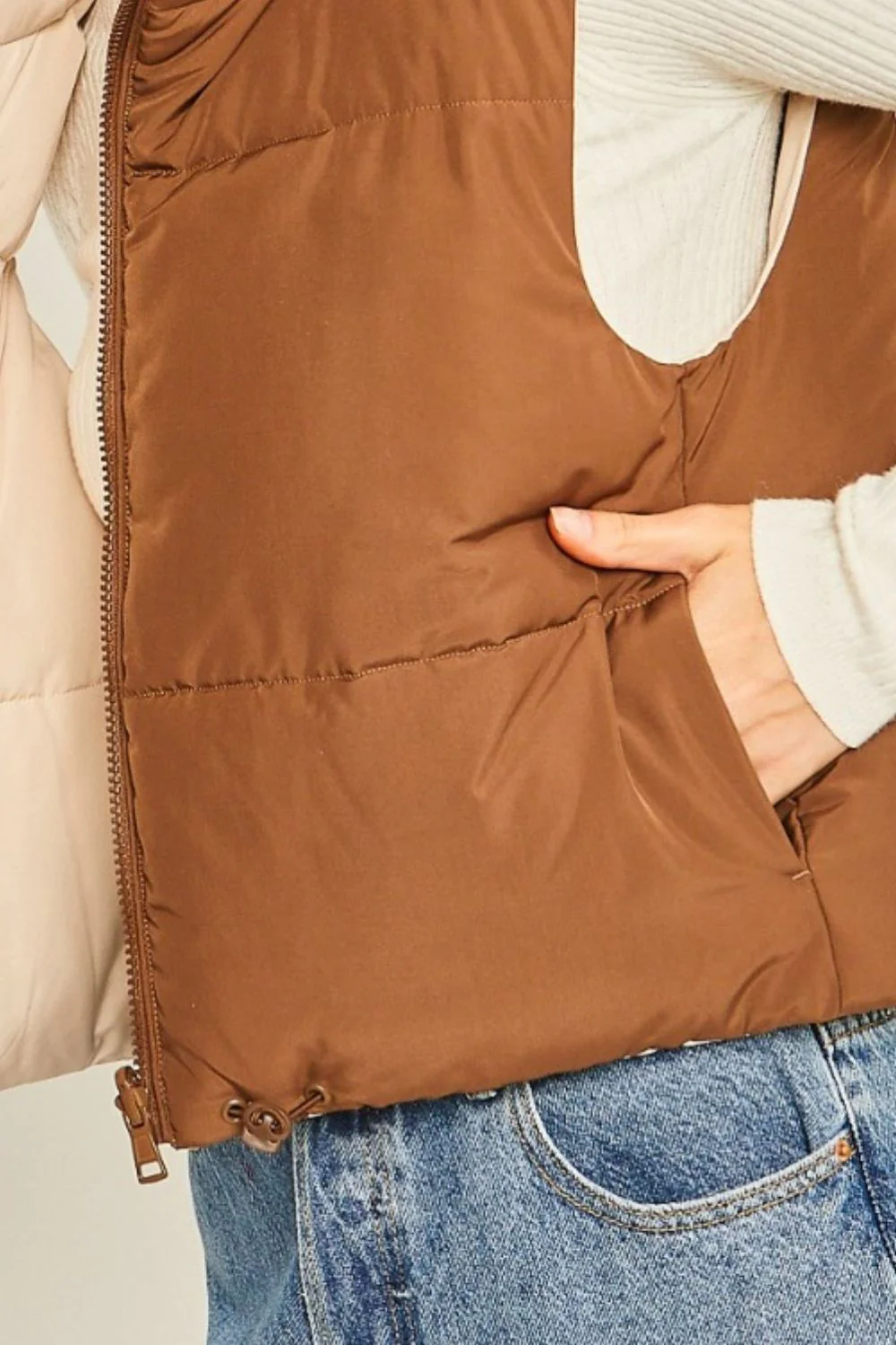 Blanca | Cropped, reversible zip-up vest from Love Tree - Image 3