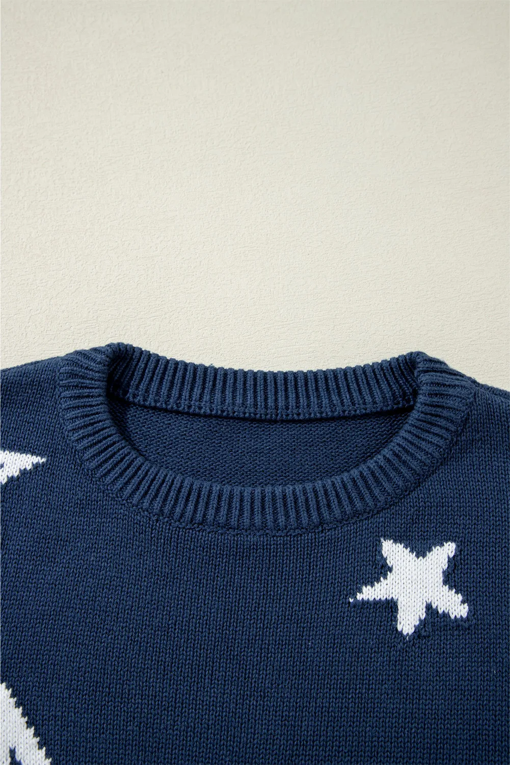 Blanca | Long-sleeved sweater with a star crew neck - Image 5