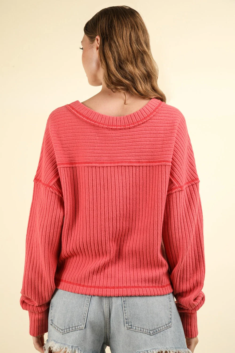 Blanca | Ribbed knit top with exposed seam and V-neck - Image 2