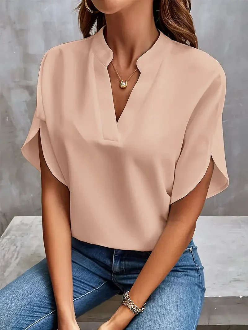 Blasina® | Lightweight Blouse With An Elegant Cut - Image 3