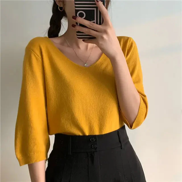 Brittina® | Blouse Chic Luxurious Materials For Formal Occasions For Women - Image 8