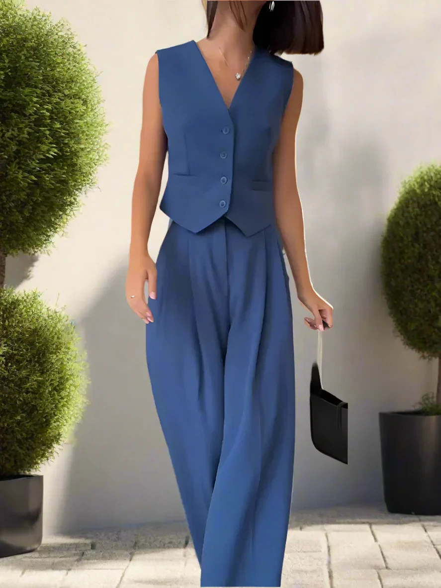 Brunella® | Elegant women's pantsuit set with V-neck and wide leg - Image 2