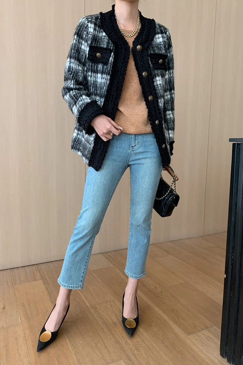 Brynes® | Chic And Versatile Winter Blouse - Image 3