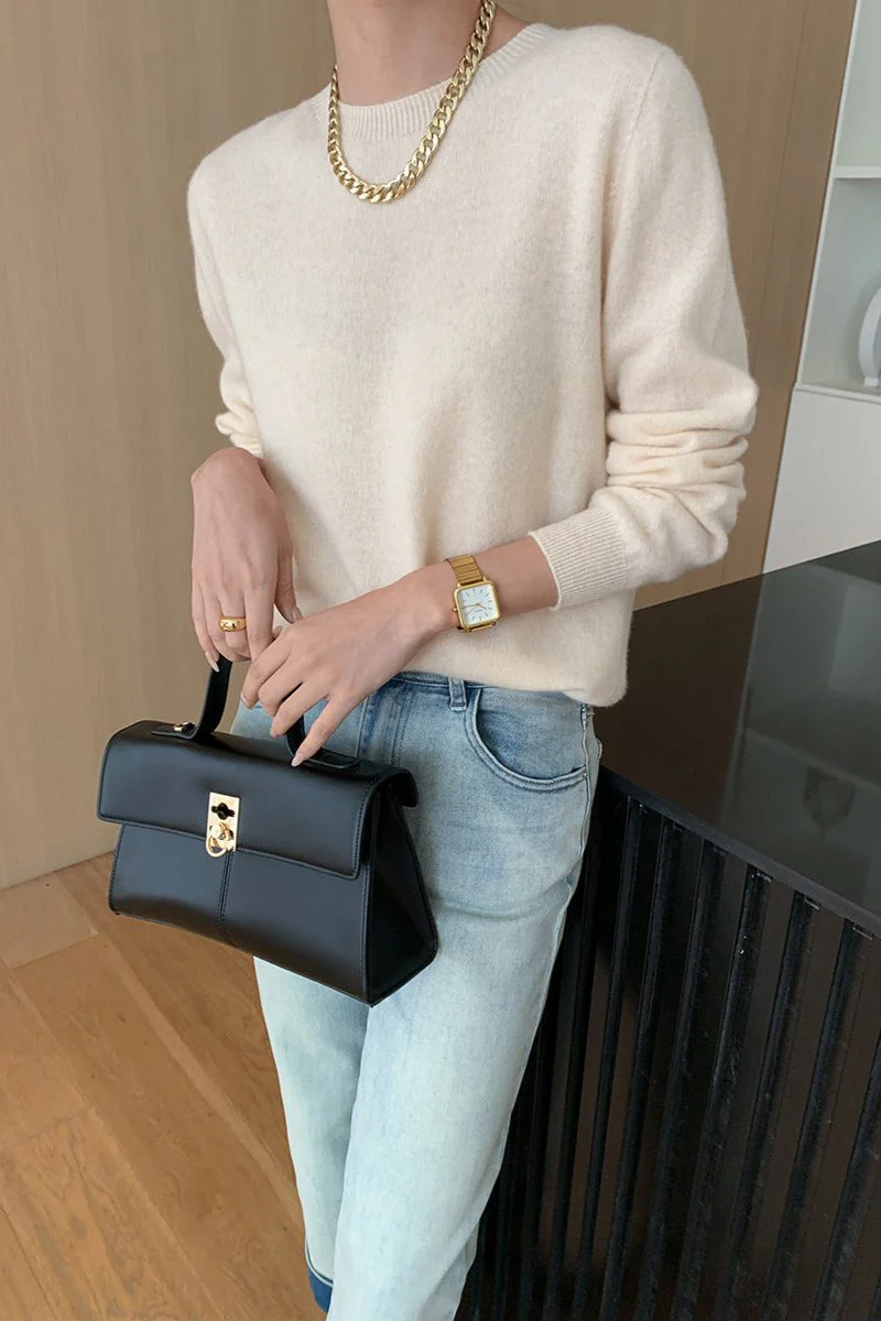 Brynes® | Chic And Versatile Winter Blouse - Image 4