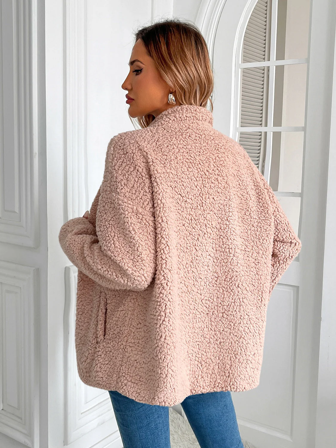 Camila | Ivy Lane fluffy jacket with long sleeves and zip - Image 4