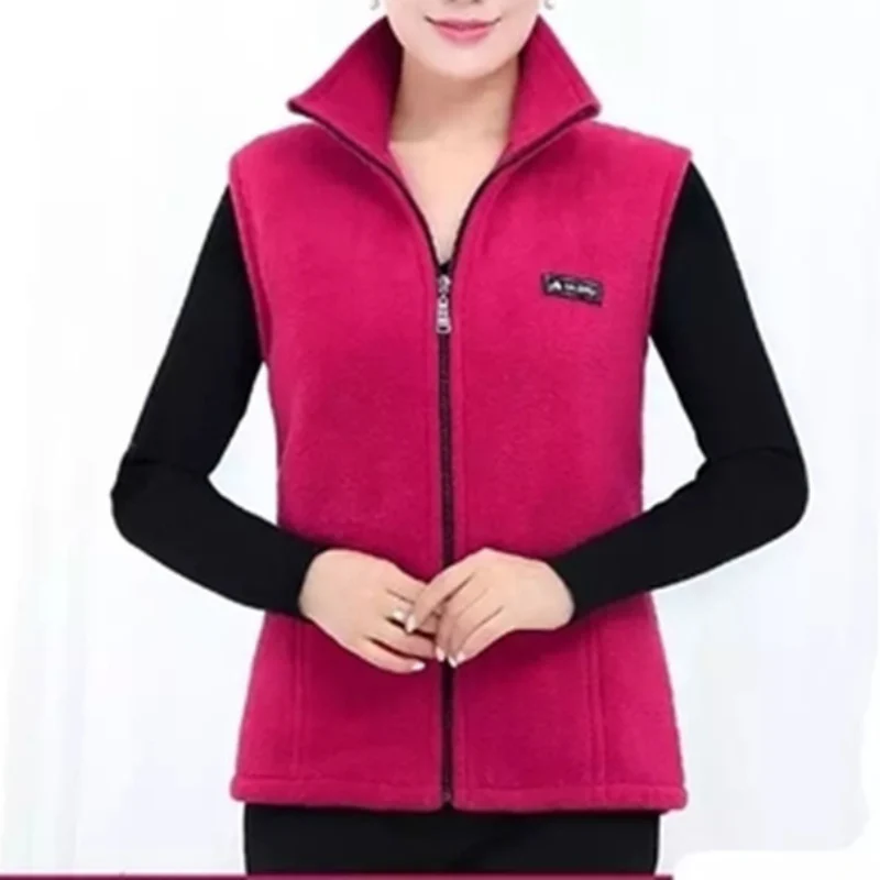 Camille | Modern and fashionable winter clothing item. - Image 10