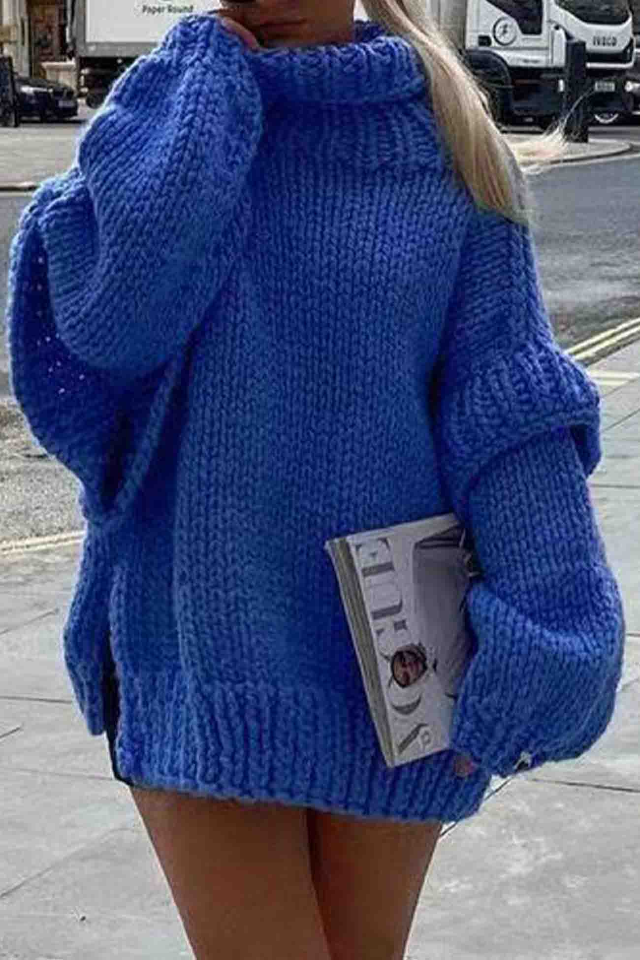 Carina | Solid color sweater with long sleeves and a cowl neckline