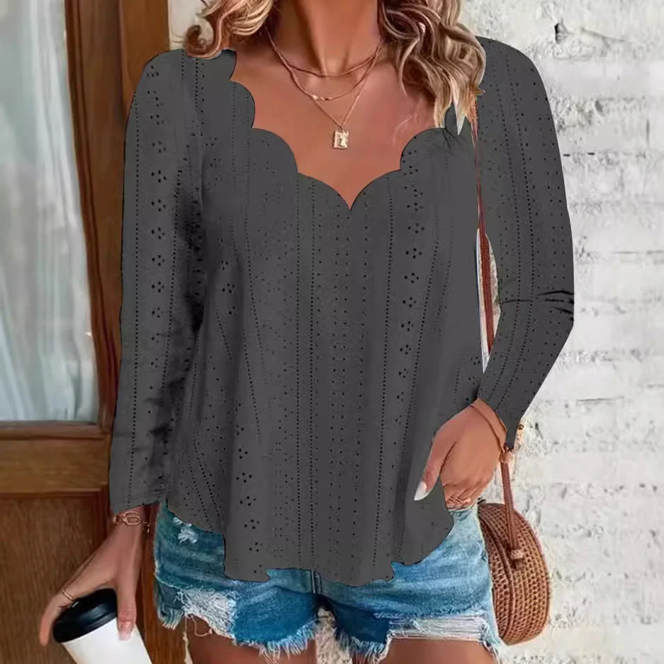 Carina® | Women'S Blouse With Integrated Lace Patterns And Curved Neckline - Image 4