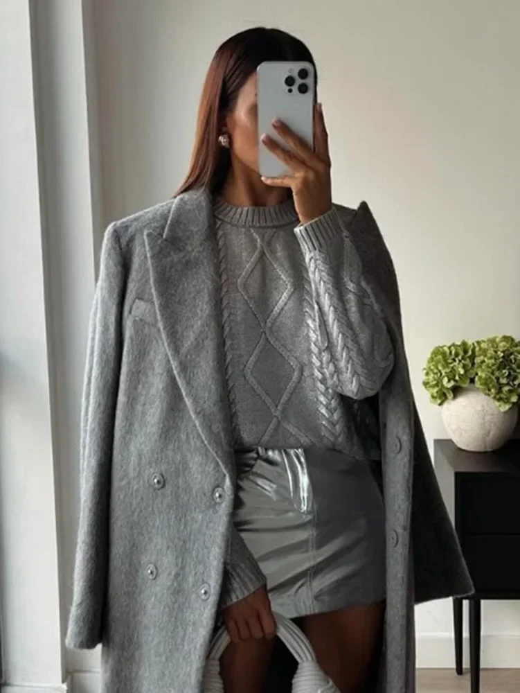 Carla | Loosely knitted cable sweater