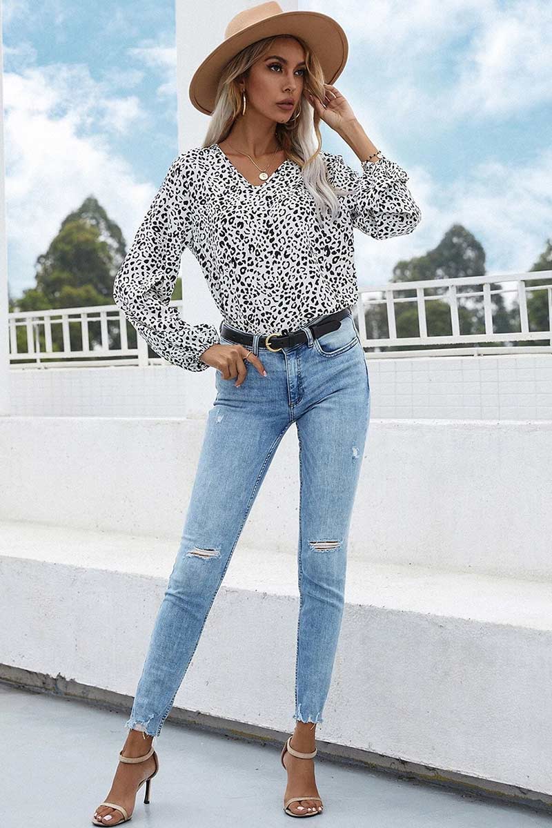 Carmen | Floral print shirt with gathered cuffs - Image 5
