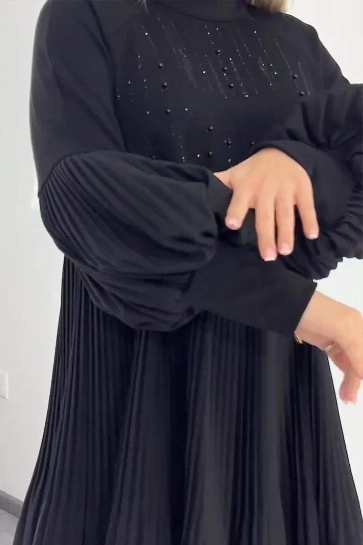 Casandra® | Pleated Dress - Image 4