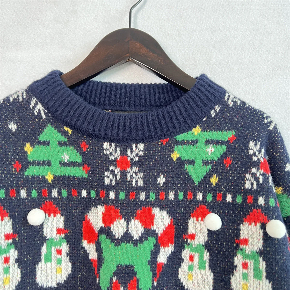 Catarina | Christmas pattern crew neck long sleeve sweater - Image 5