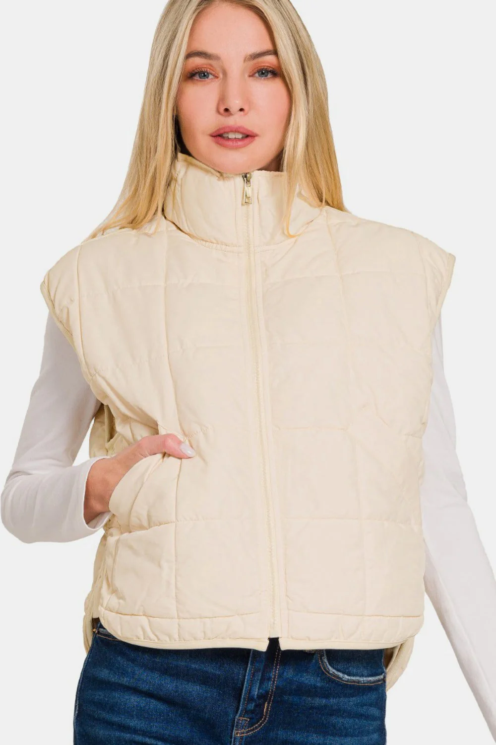 Catarina | Cropped puffer vest with zip and pockets - Image 3