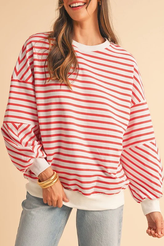 Cecilia | Loose sweatshirt with low shoulders and a crew neck - Image 8