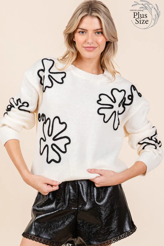 Cecilia | Plus knitted sweater with floral embroidery - Image 20