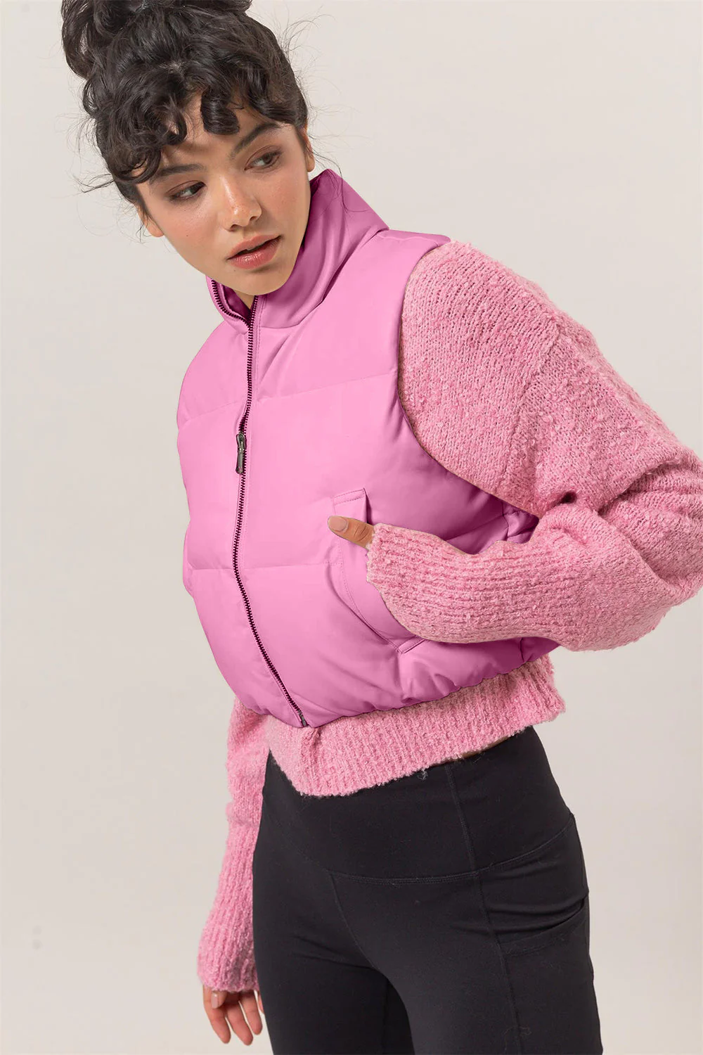 Celia | Cropped leather puffer vest with zip fastening - Image 3