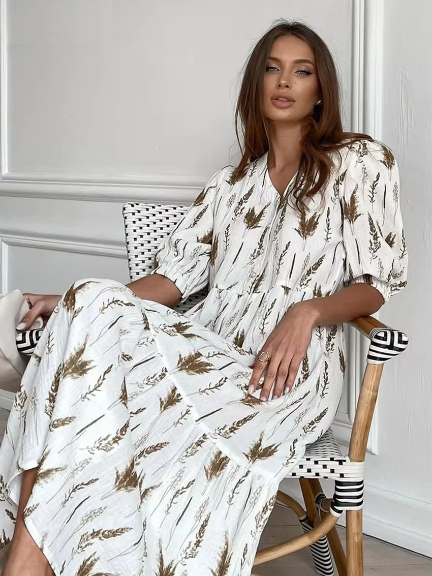 Celia® | Summery Midi Dress With A V-Neck - Image 3