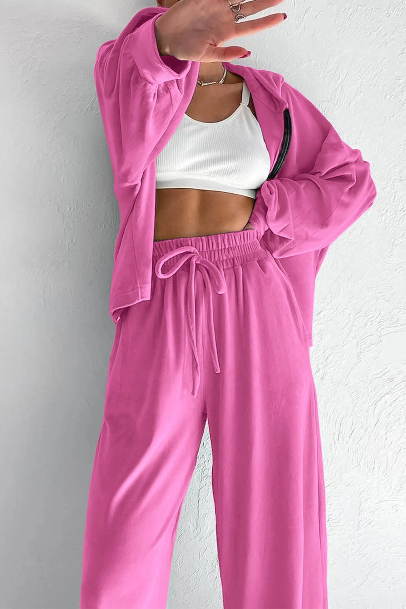 Celia | Two-piece velvet set with hood and zip pocket - Image 3