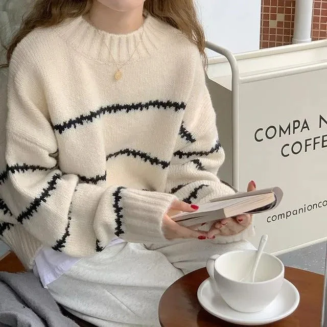 Celine | Women's long-sleeved sweater with a striped print