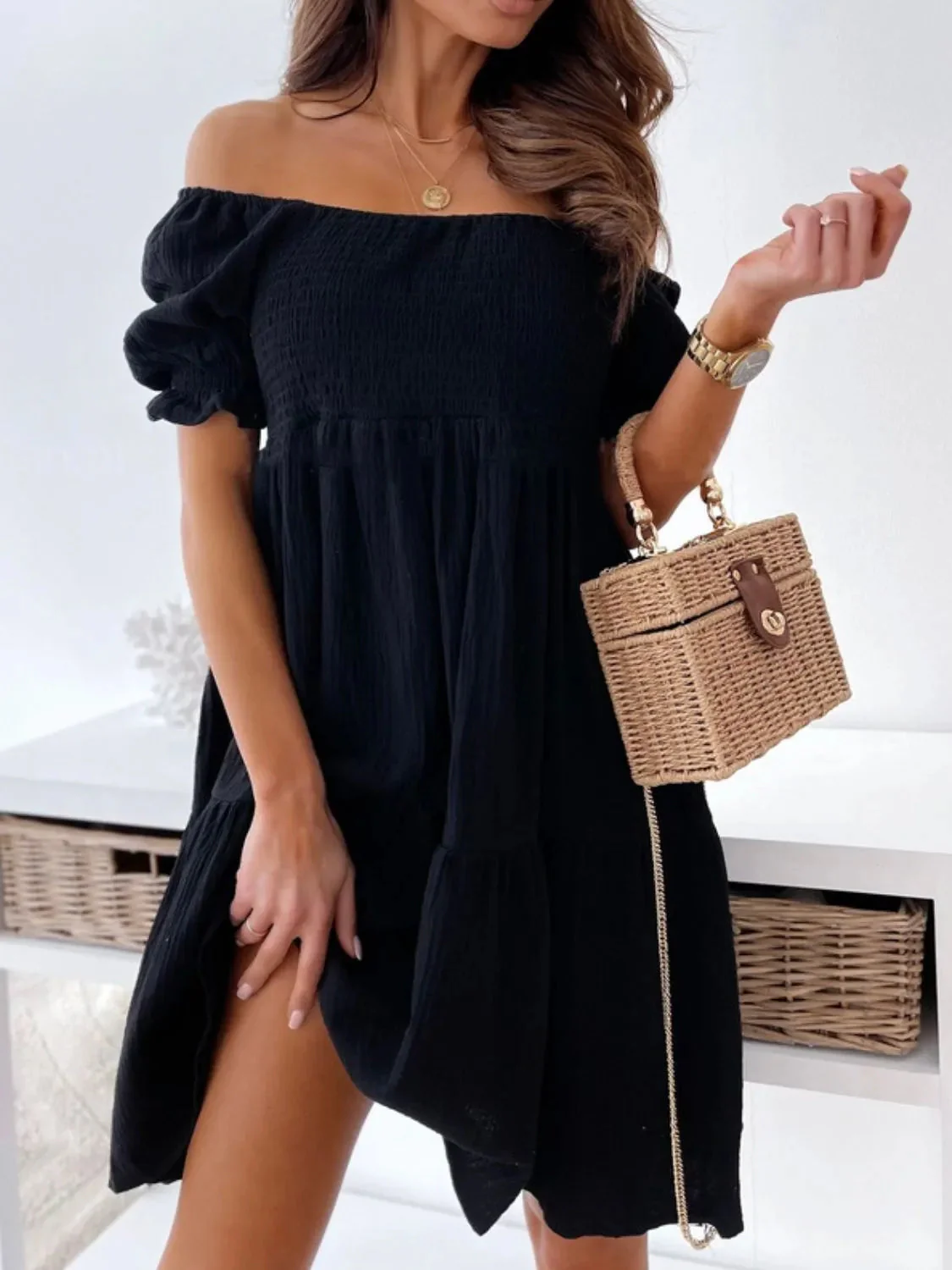 Clara® | Elegant Off-The-Shoulder Short-Sleeved Mini Dress