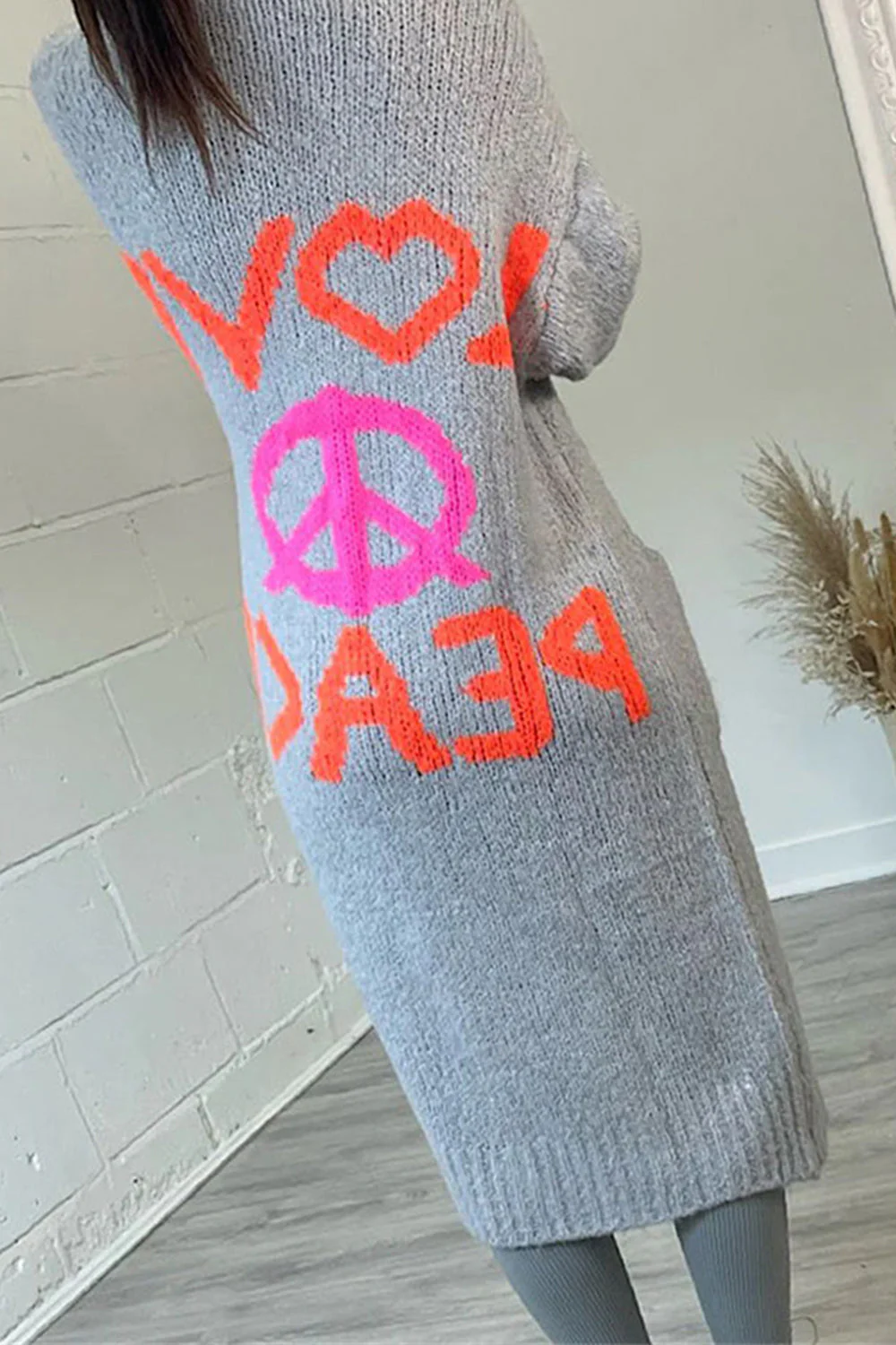 Clara | Long-sleeved peace sign cardigan - Image 5