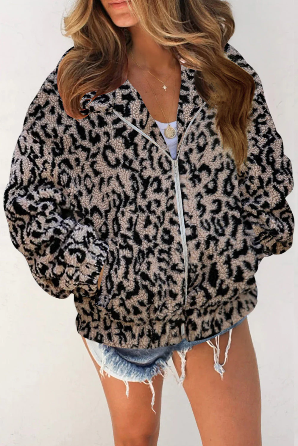 Claudia | Fashionable and minimalist winter jacket - Image 15