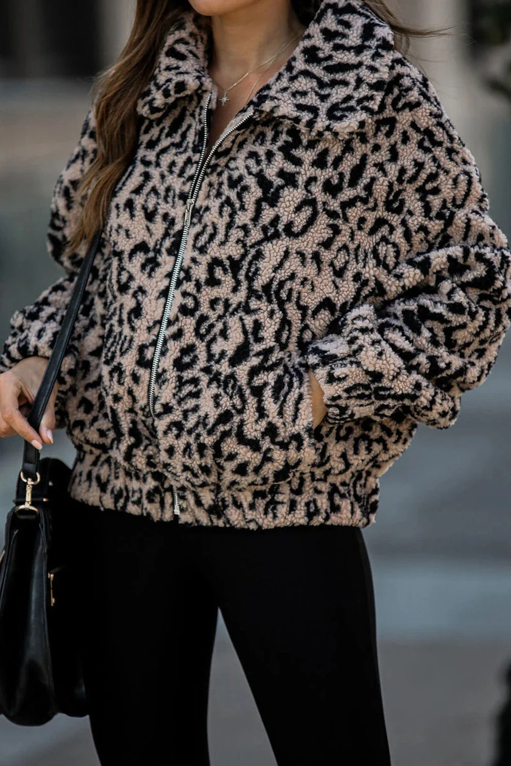 Claudia | Fashionable and minimalist winter jacket - Image 17