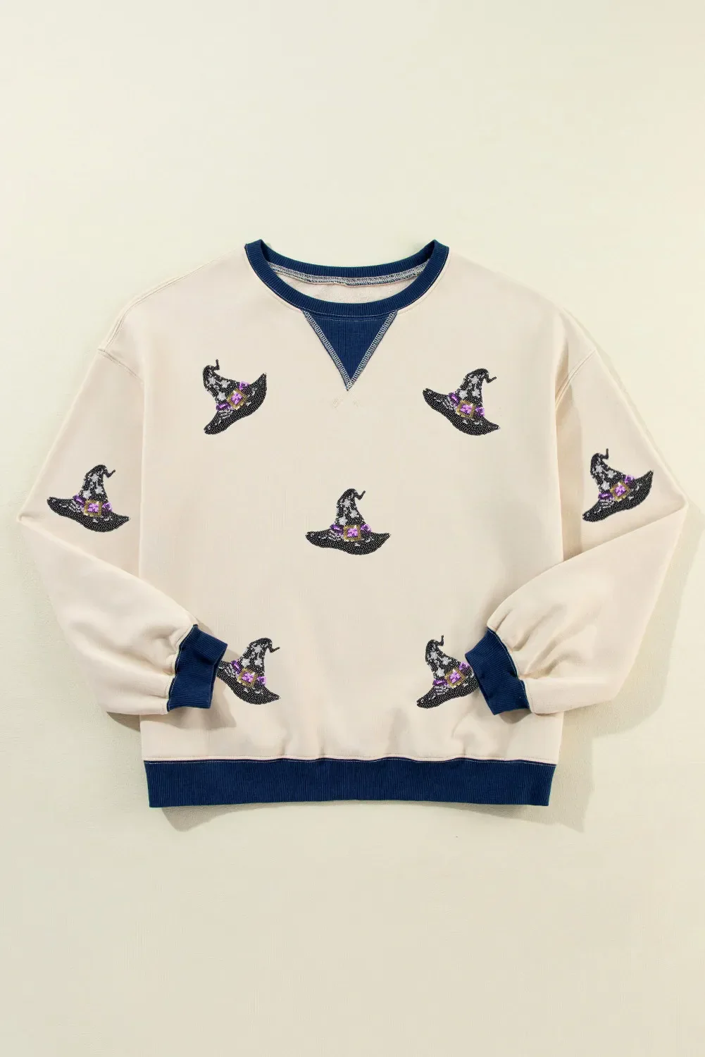 Claudia | Long-sleeved sweatshirt with sequin hat print - Image 5