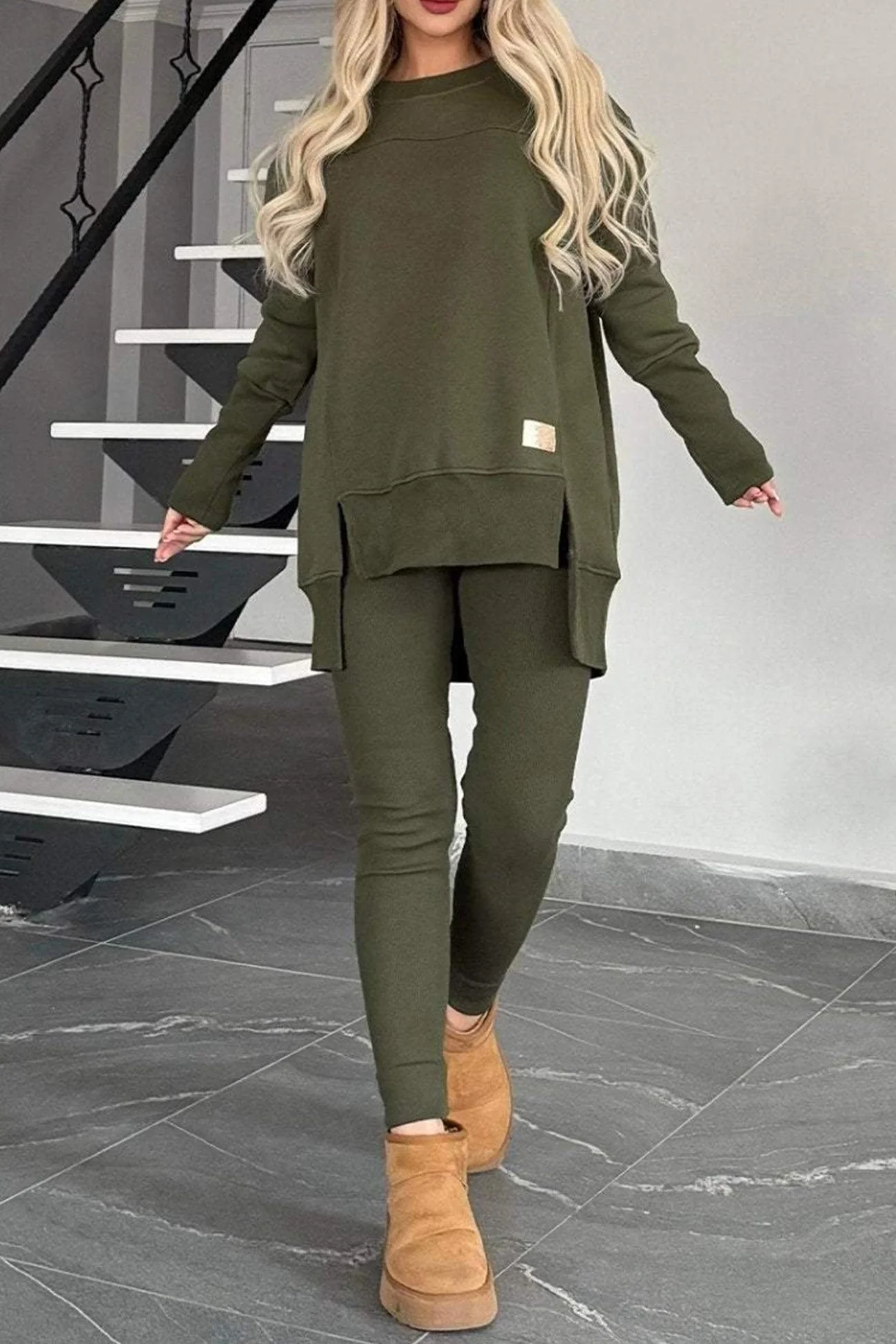 Claudia | Sweatshirt and skinny pants set with a slit and a high low hem - Image 6