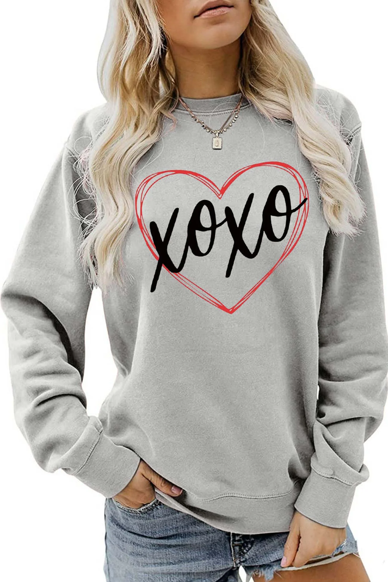 Claudia | Thin heart letter graphic sweatshirt - Image 8