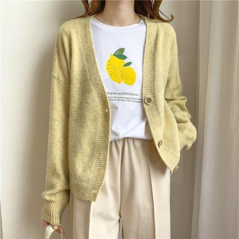 Claudia | Women's autumn V-neck cardigan - Image 4