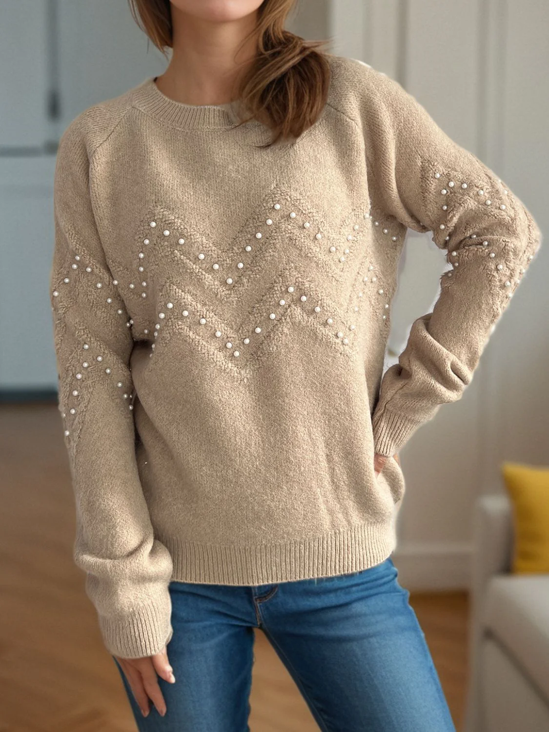 Concepcion | Round neck sweater with raglan sleeves and pearl trim - Image 18