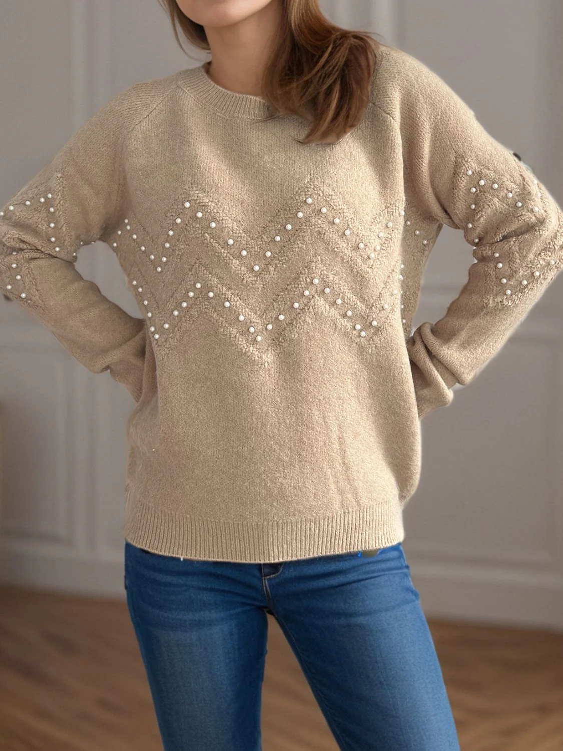 Concepcion | Round neck sweater with raglan sleeves and pearl trim - Image 19