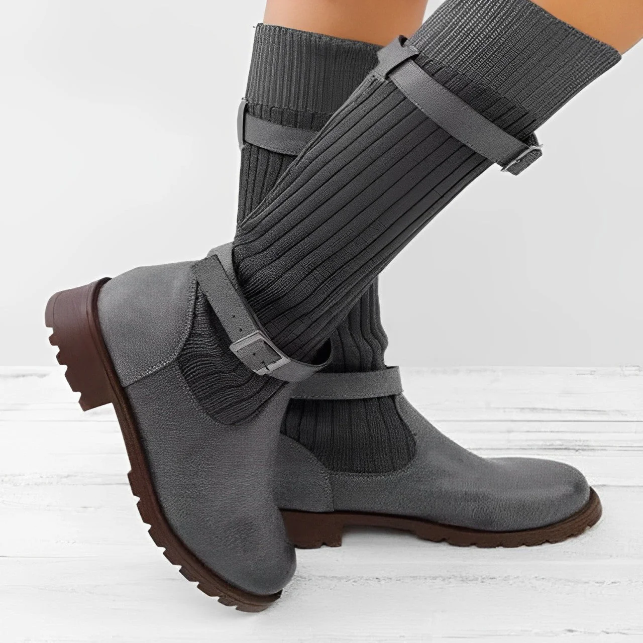 Cristina | Comfortable and versatile orthopedic boots - Image 3