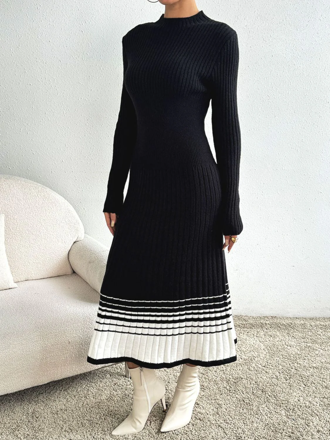 Cristina | Contrasting colored sweater dress with a stand-up collar and long sleeves - Image 5