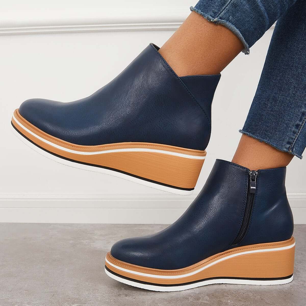 Cristina | Durable and supportive orthopedic boots - Image 10