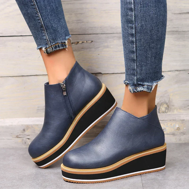 Cristina | Durable and supportive orthopedic boots - Image 13