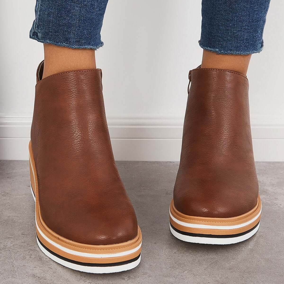 Cristina | Durable and supportive orthopedic boots - Image 24