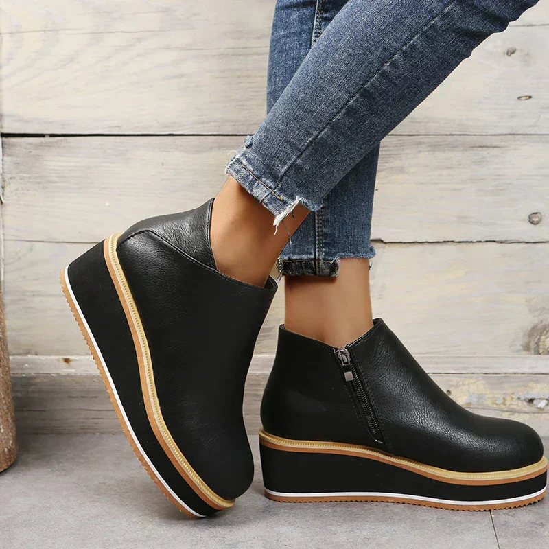 Cristina | Durable and supportive orthopedic boots - Image 4