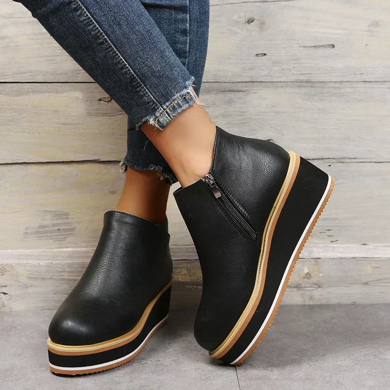 Cristina | Durable and supportive orthopedic boots - Image 5
