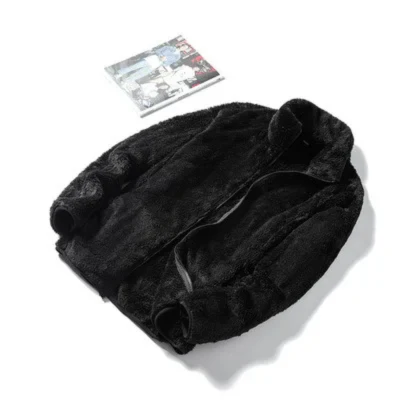 Cristina | Timeless and elegant winter clothing - Image 4