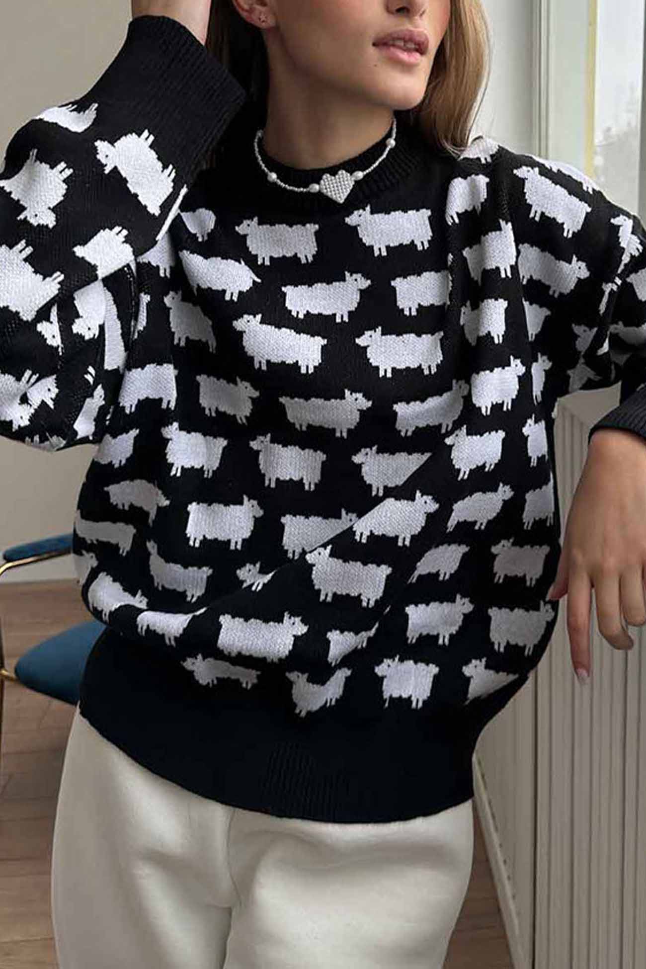 Dagmar | Long-sleeved sweater with a crew neck and a sheep pattern - Image 5