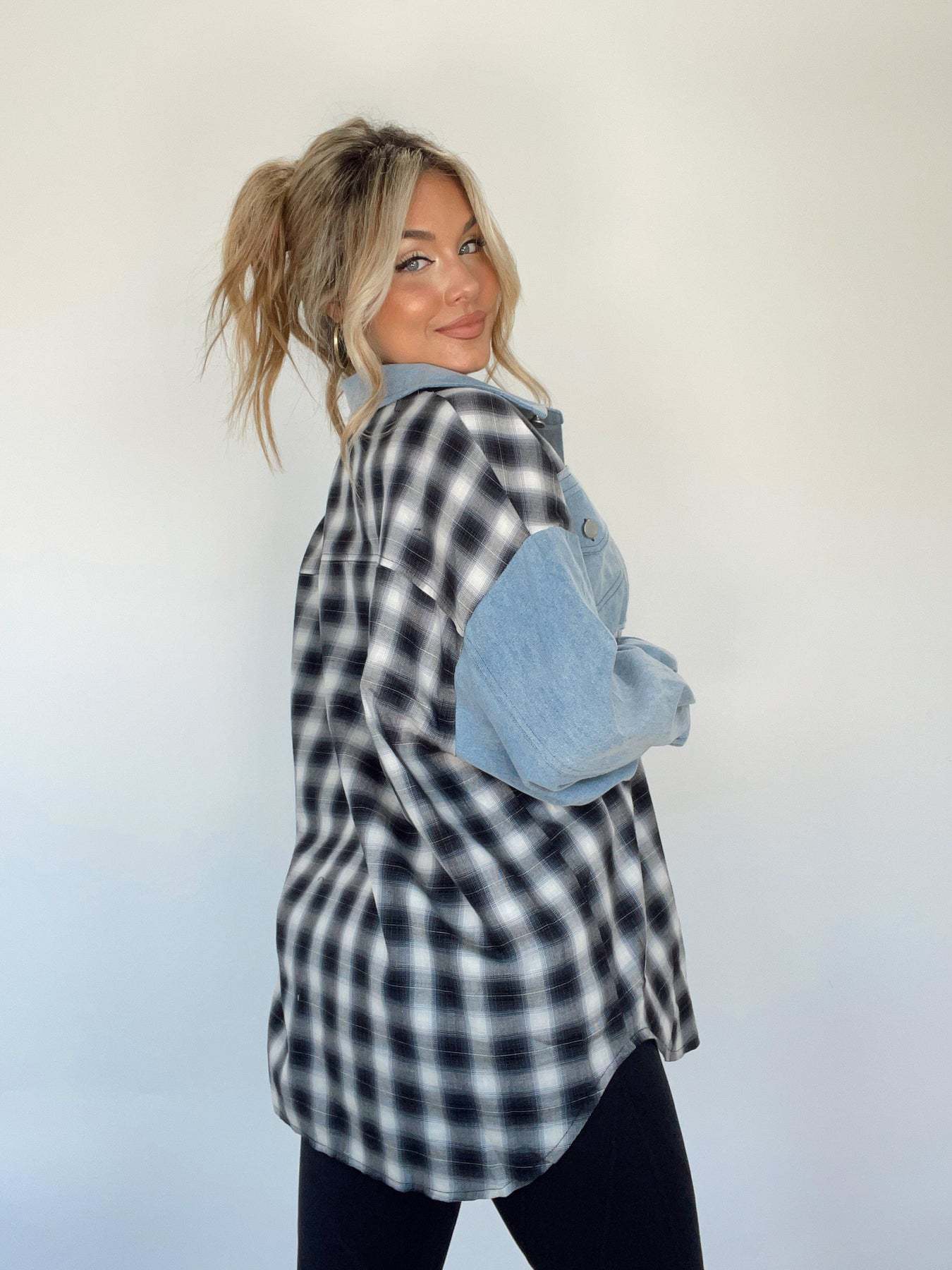 Dalila® | Checked denim button-front blouse for women - Image 5