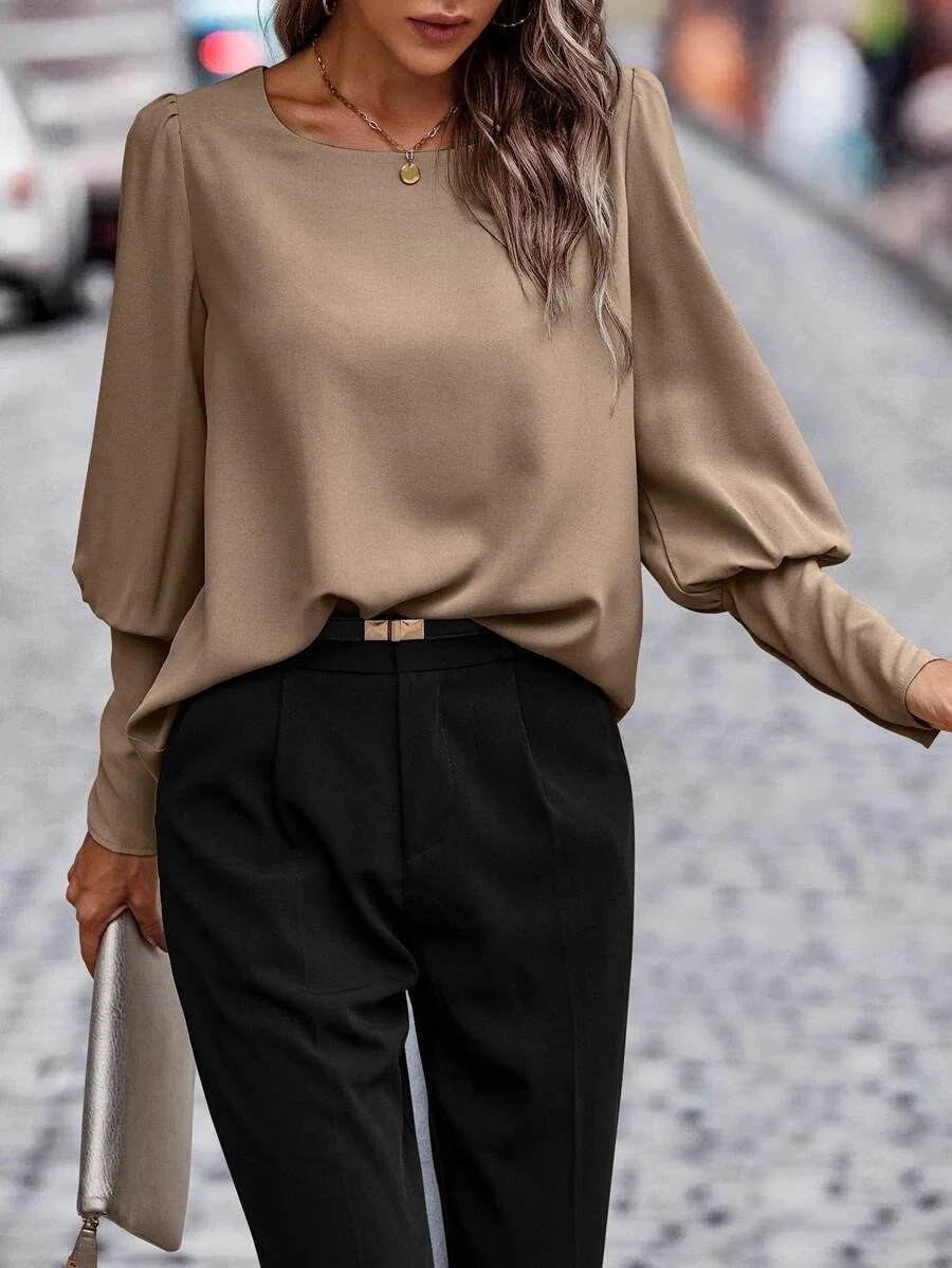 Daniela® | Blouse With Puff Sleeves - Image 4