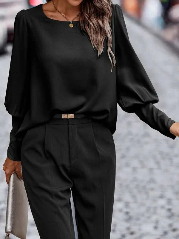 Daniela® | Blouse With Puff Sleeves - Image 5