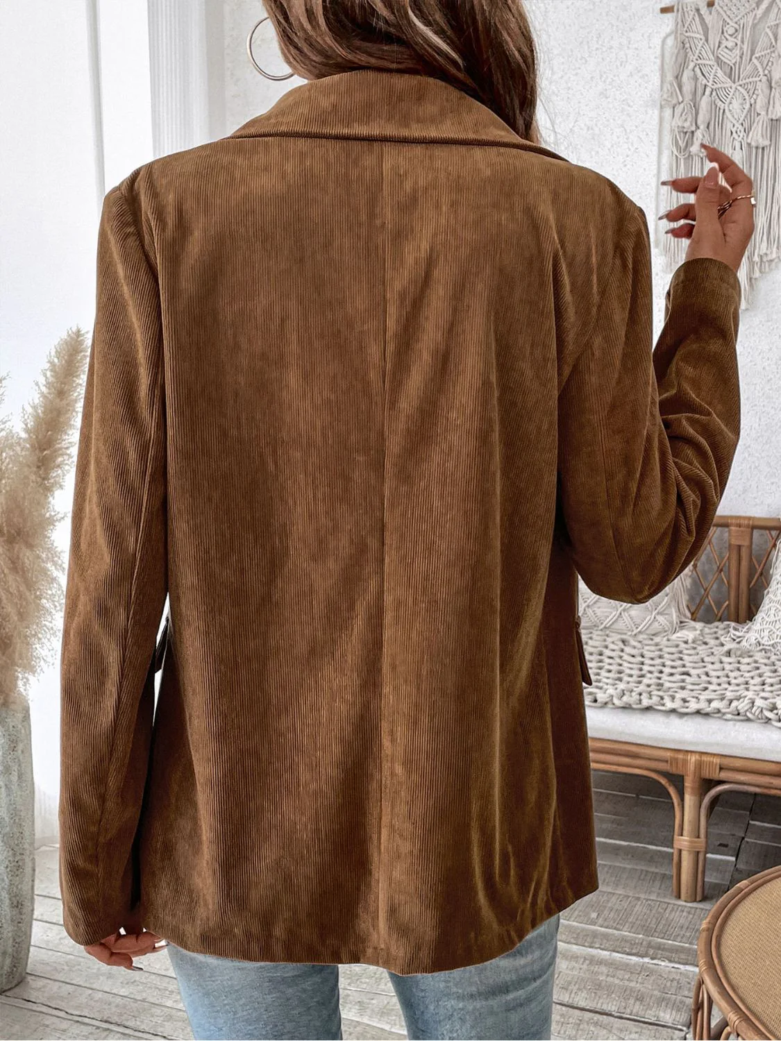 Daniela | Perfee long-sleeved outerwear with decorative pocket flap and lapel collar - Image 2