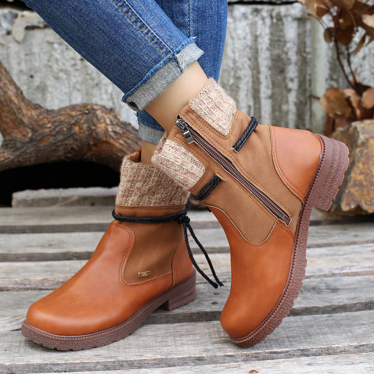 Daniela | PU leather boots with side zip - Image 2